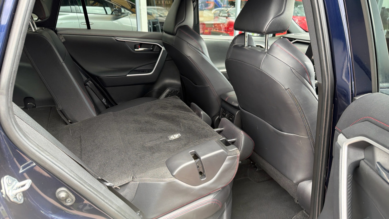 Toyota RAV4 2.5 PHEV Dynamic 5dr CVT Estate